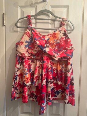 BloomChic Floral Tiered Tankini Swim Top Plus Size 22/24